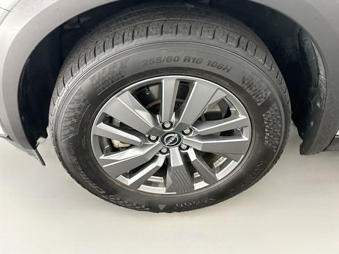Used 2025 Nissan Pathfinder SV AWD/4WD image 11