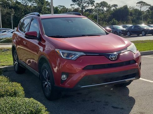 Used 2017 Toyota RAV4 XLE image 3