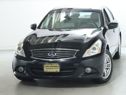 Used 2011 INFINITI G37 x w/ Premium Pkg