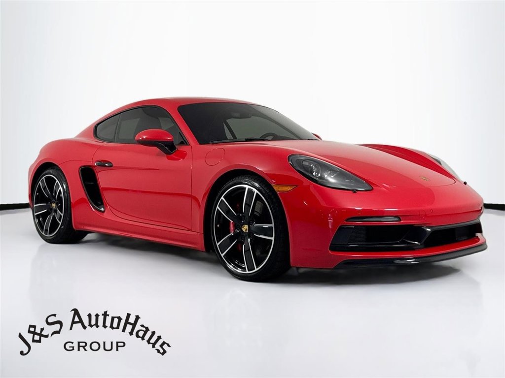 Used 2025 Porsche 718 Cayman GTS RWD image 1