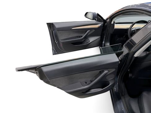 Certified 2023 Tesla Model 3 Long Range AWD/4WD image 10