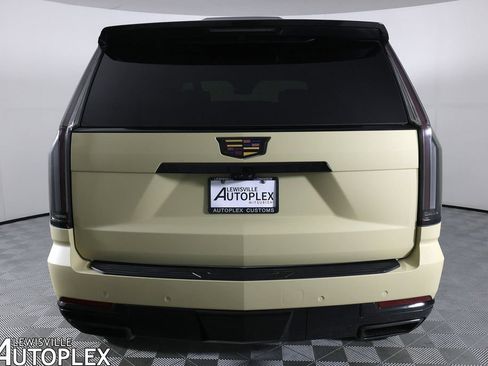 Used 2025 Cadillac Escalade Sport w/ Touring Package AWD/4WD image 6