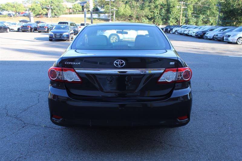 Used 2013 Toyota Corolla LE FWD image 4