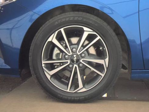 Certified 2024 Kia Forte LXS image 4