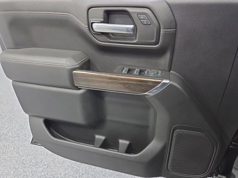 Used 2022 Chevrolet Silverado 1500 RST image 30