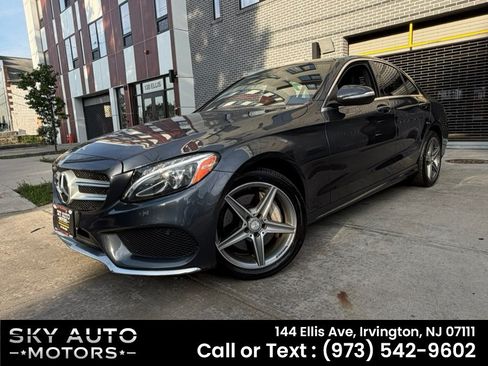 Used 2015 Mercedes-Benz C 300 4MATIC Sedan image 1