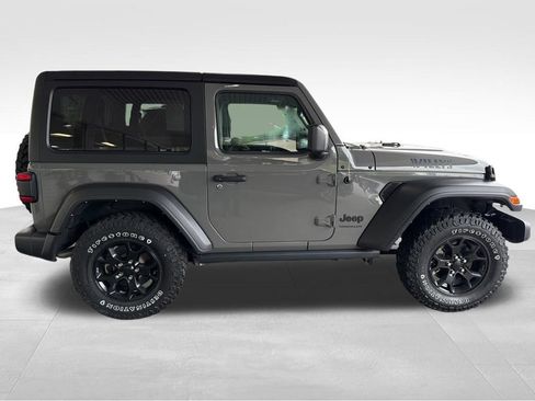 Used 2022 Jeep Wrangler Sport AWD/4WD image 6