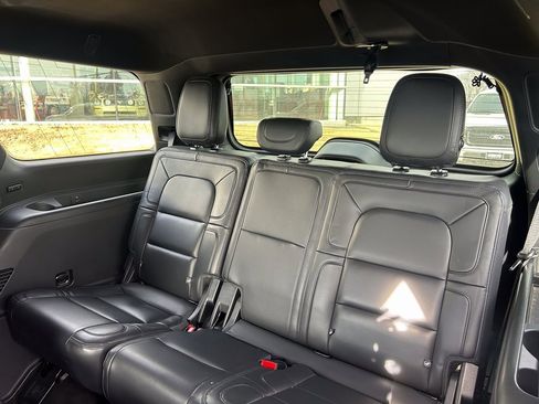 Used 2023 Lincoln Navigator Reserve image 14