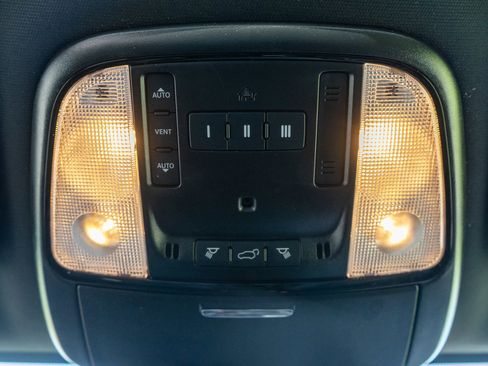 Used 2025 Dodge Durango R/T AWD/4WD image 23
