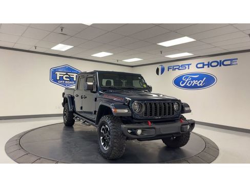 Used 2025 Jeep Gladiator Rubicon image 4