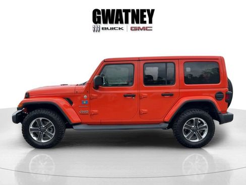 Used 2019 Jeep Wrangler Unlimited Sahara w/ Uconnect 4C Nav & Sound Group AWD/4WD image 7