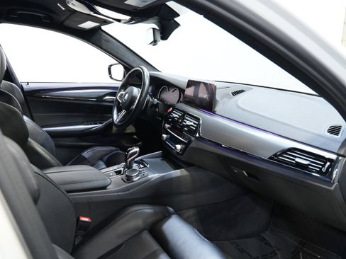 Used 2019 BMW M5 w/ Executive Package image 36