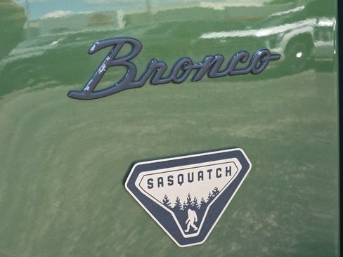 Used 2022 Ford Bronco Wildtrak AWD/4WD image 9