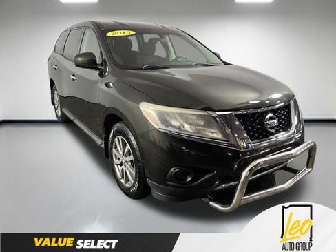 Used 2015 Nissan Pathfinder S AWD/4WD image 7