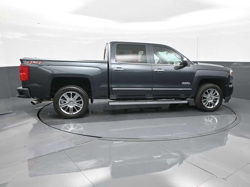 Used 2018 Chevrolet Silverado 1500 High Country image 9