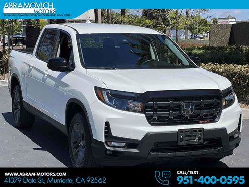 Used 2025 Honda Ridgeline Sport image 1