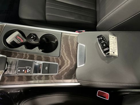 Used 2022 Audi A6 2.0T Premium w/ Convenience Package image 27