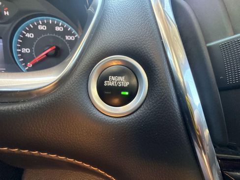 Used 2021 Chevrolet Traverse LS image 22