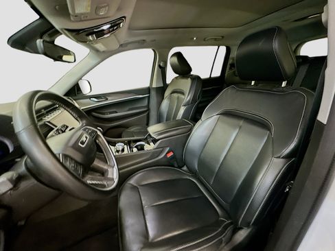 Used 2021 Jeep Grand Cherokee L Limited image 13