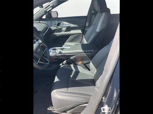 Used 2024 Cadillac Lyriq Tech AWD/4WD image 10