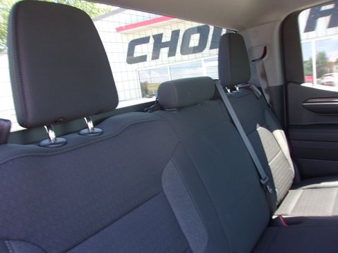 Used 2023 Chevrolet Silverado 1500 LT AWD/4WD image 18