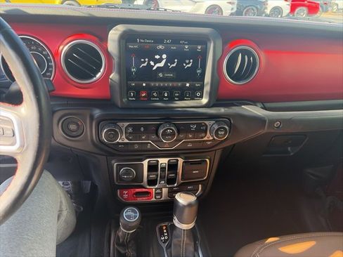 Used 2022 Jeep Gladiator Rubicon w/ LED Lighting Group image 3
