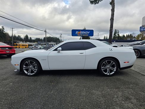 Used 2022 Dodge Challenger R/T image 7