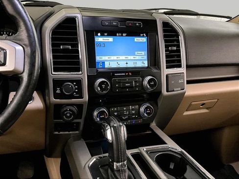 Used 2017 Ford F150 Lariat w/ Equipment Group 502A Luxury AWD/4WD image 7