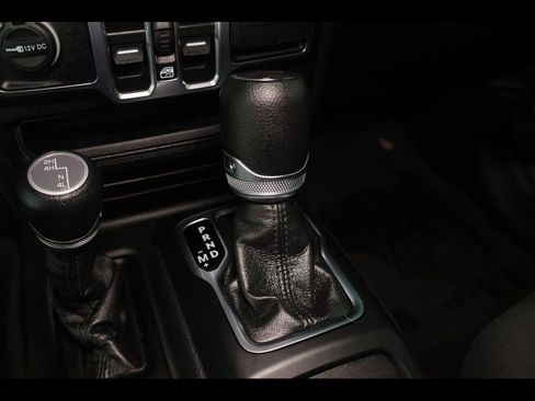 Used 2023 Jeep Wrangler Unlimited Sport AWD/4WD image 23