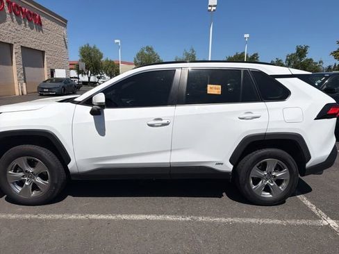Certified 2024 Toyota RAV4 XLE AWD/4WD image 15