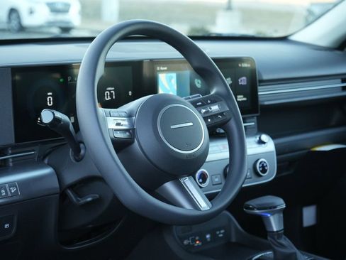 New 2026 Hyundai Kona SE image 21