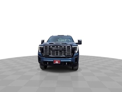 New 2026 GMC Sierra 2500 Denali Ultimate w/ LPO, Black Badging Package image 3