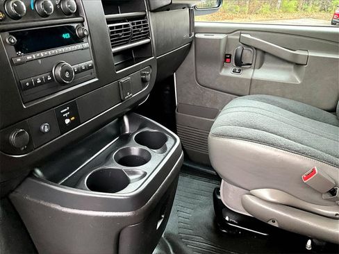 Certified 2023 Chevrolet Express 2500 w/ Driver Convenience Package image 12