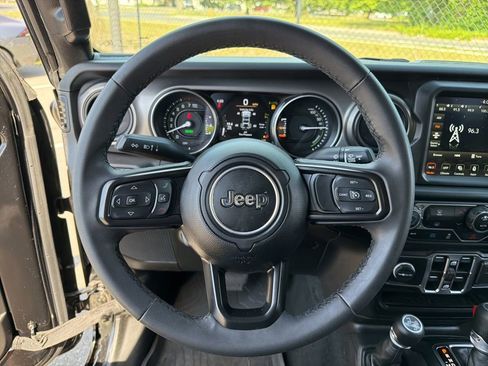Used 2023 Jeep Wrangler Unlimited w/ 8.4" Radio Group AWD/4WD image 16