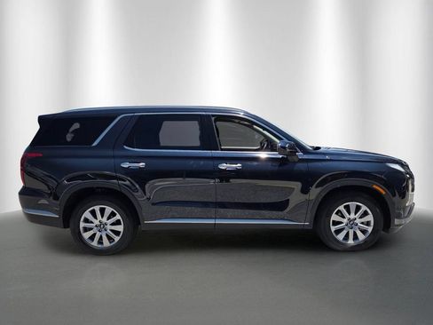 Used 2024 Hyundai Palisade SEL FWD image 2