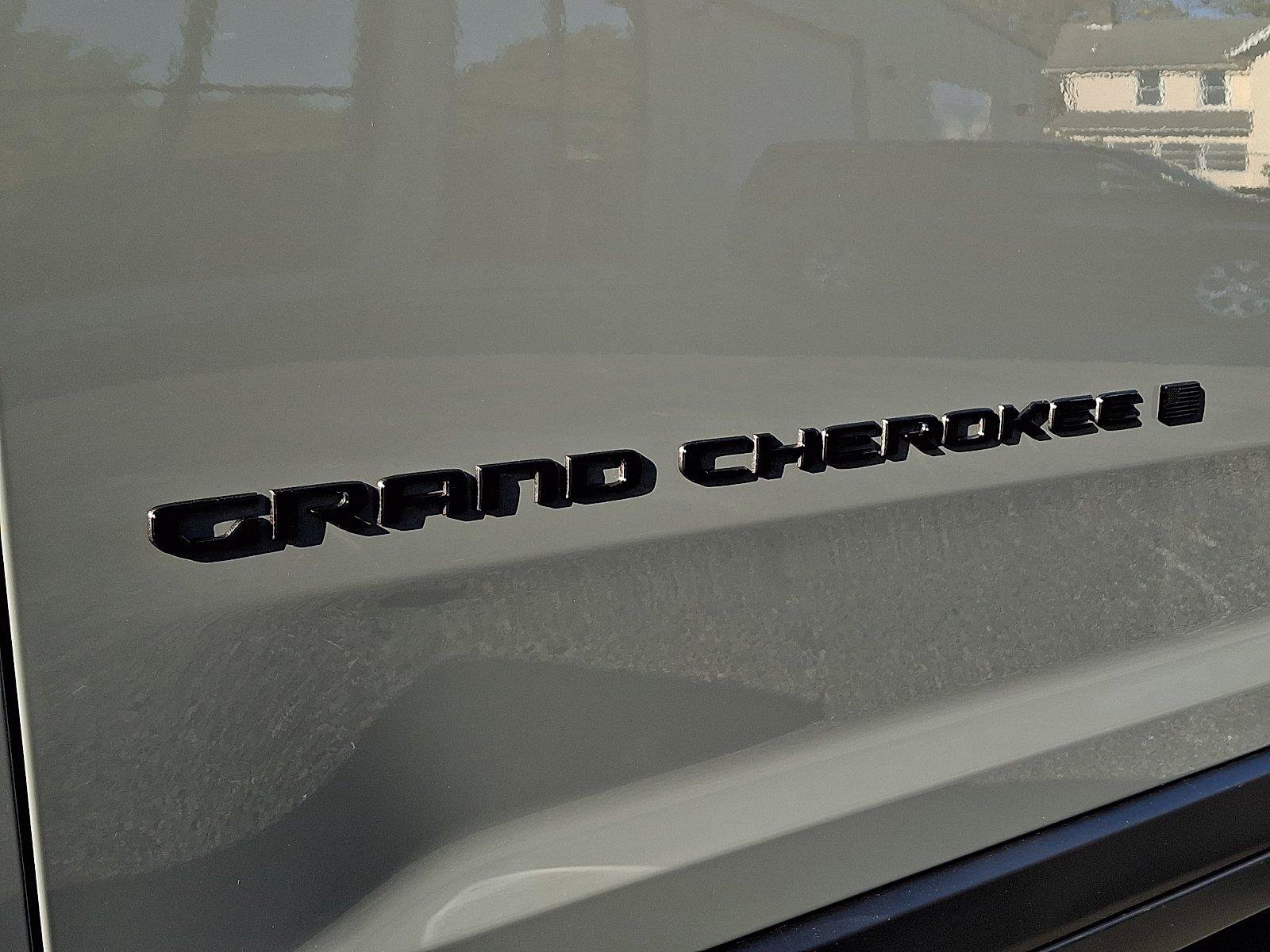 New 2027 Jeep Grand Cherokee Limited AWD/4WD image 18