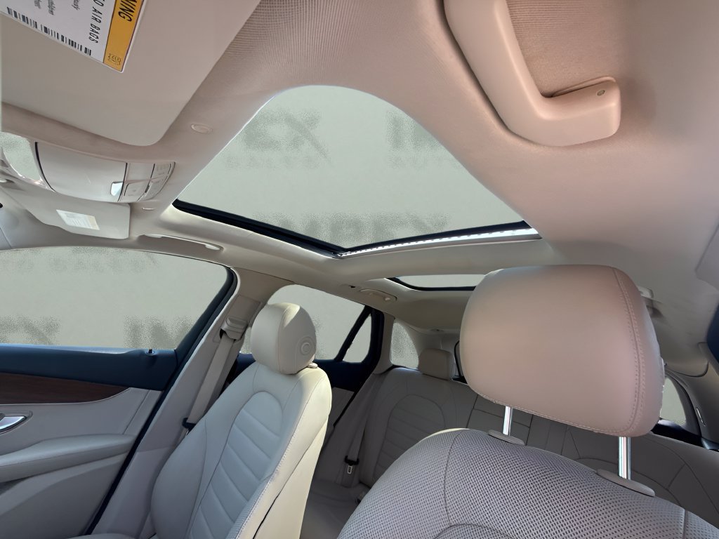 Used 2020 Mercedes-Benz GLC 300 4MATIC image 10