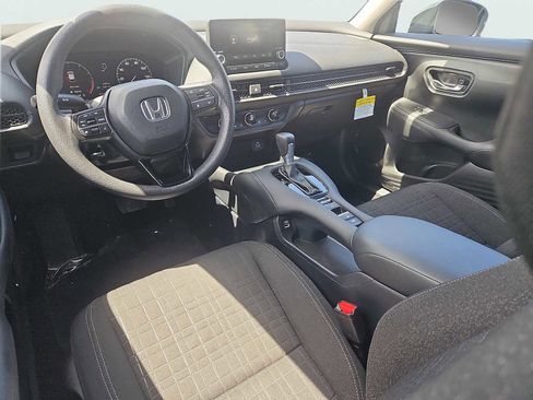 Certified 2023 Honda HR-V LX image 9
