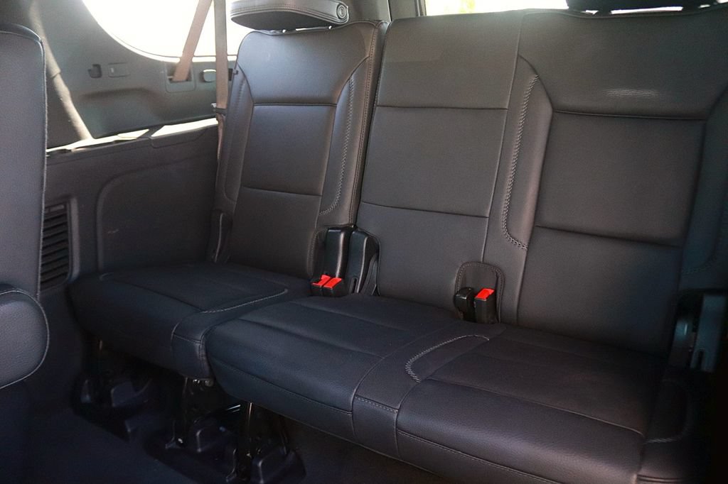 Used 2025 GMC Yukon XL Denali AWD/4WD image 15