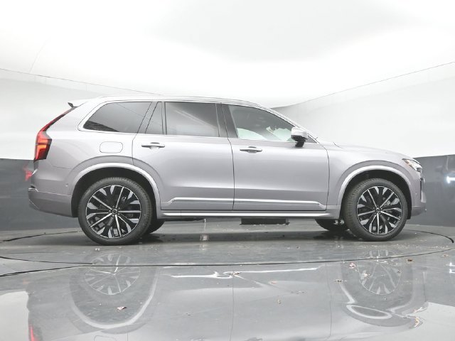 New 2026 Volvo XC90 B6 Plus w/ Protection Package Premier AWD/4WD image 45
