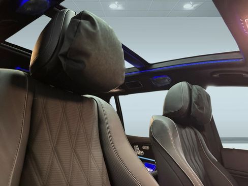 New 2026 Mercedes-Benz Maybach GLS 600 4MATIC image 24