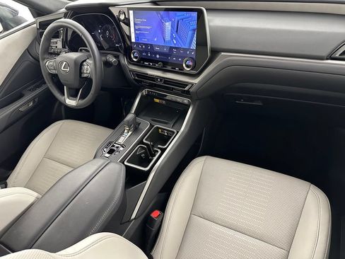 Used 2024 Lexus TX 350 AWD w/ Captains Chair Package image 40