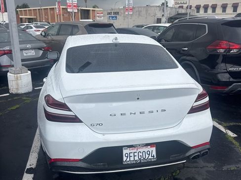 Used 2023 Genesis G70 2.0T image 3