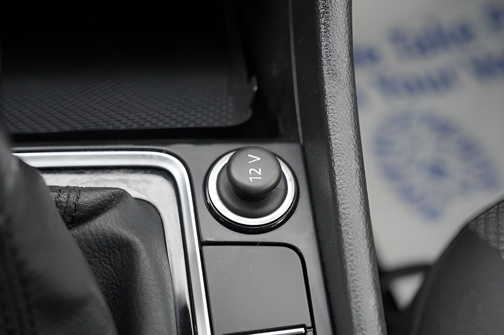 Used 2019 Volkswagen Jetta S w/ Driver Assistance Package FWD image 31