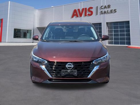 Used 2025 Nissan Sentra SV FWD image 2