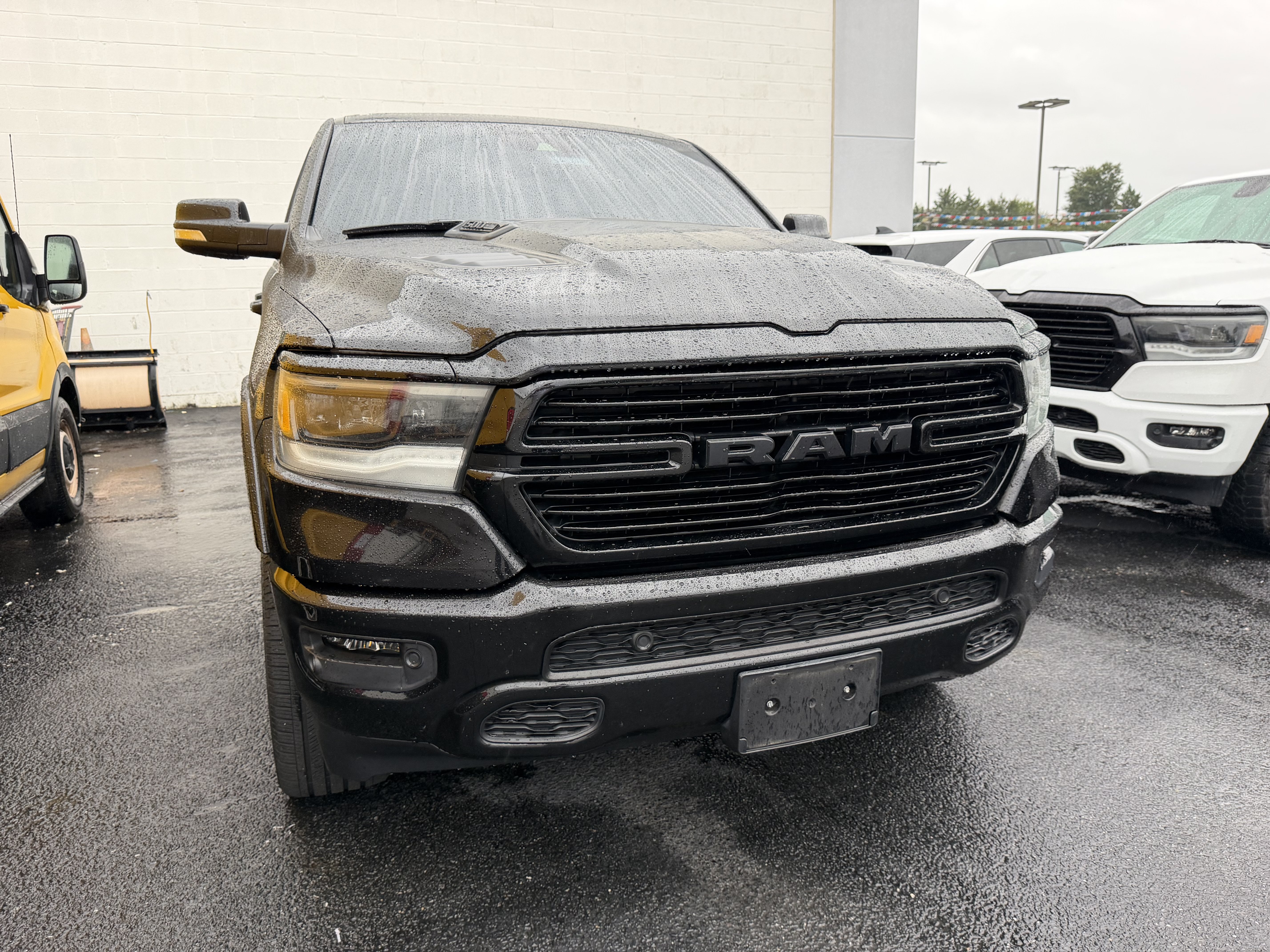 Used 2021 RAM 1500 Laramie AWD/4WD image 6