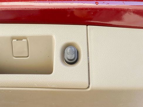 Used 2019 GMC Yukon XL SLT w/ Open Road Package image 34