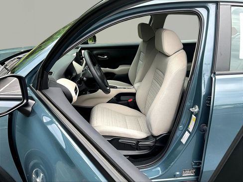 Used 2025 Honda HR-V LX image 21