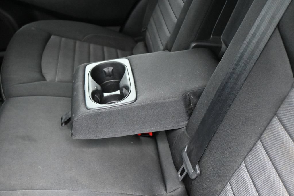 Used 2016 Ford Edge SE FWD image 25
