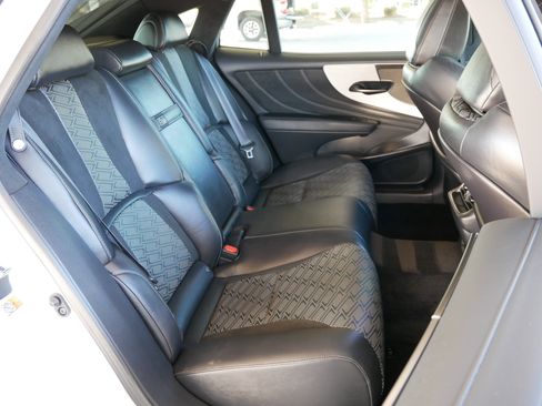 Used 2024 Lexus LS 500 F Sport image 14